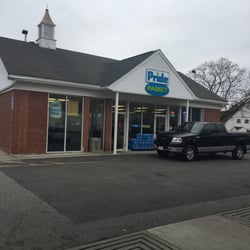 East Longmeadow Mobil - Mobil or Pride????  Pumps say Mobil