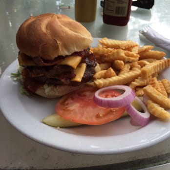 River View Grill & Bar - Giant sequoia burger - Bars Near Me - Three Rivers, California River View Grill & Bar - Giant sequoia burger - Bars Near Me - Three Rivers, California