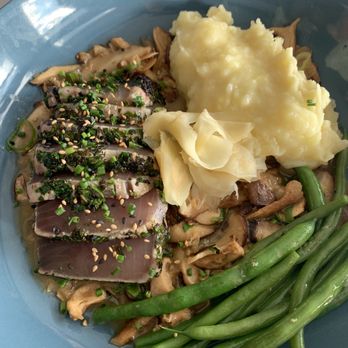 Mala Ocean Tavern - Signature Seared Ahi - Seafood Near Me - Lahaina, Hawaii