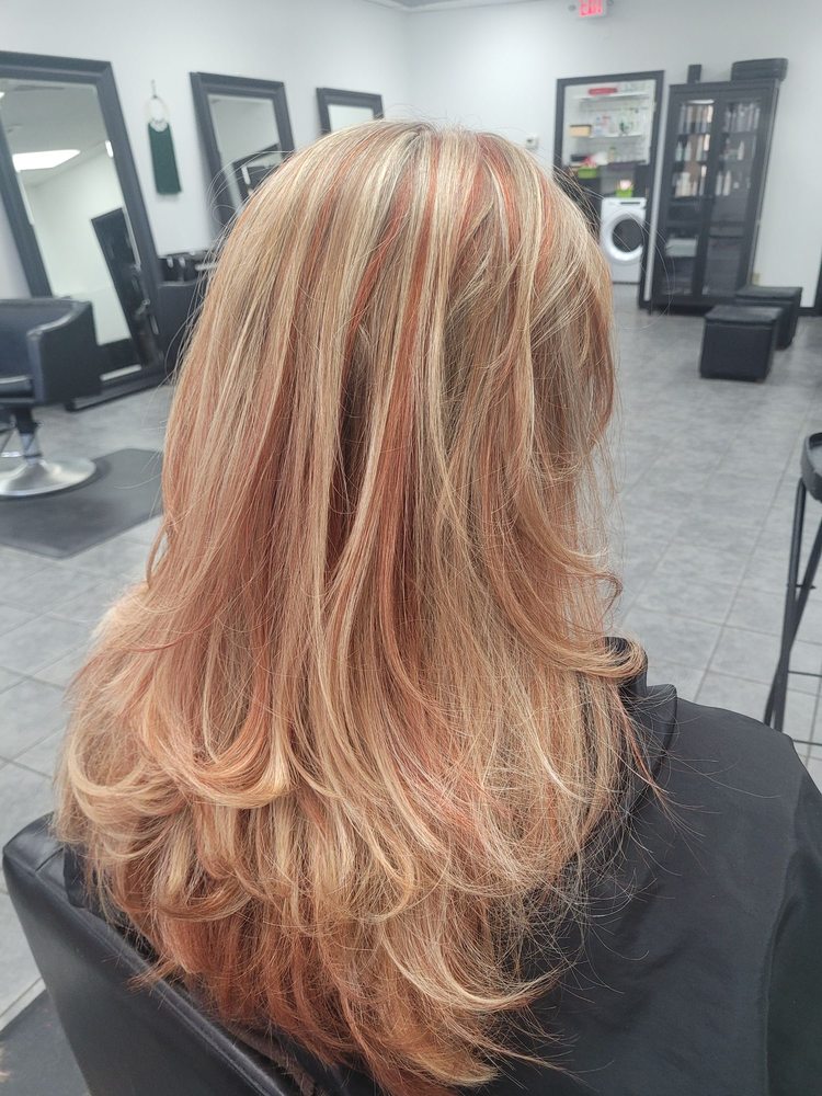 Evolve Hair | Skin Logo
