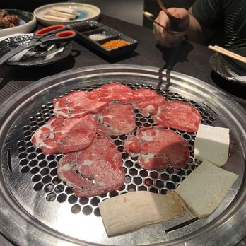 Meating - Beef tongue - Barbeque Near Me - Alhambra, California Meating - Beef tongue - Barbeque Near Me - Alhambra, California