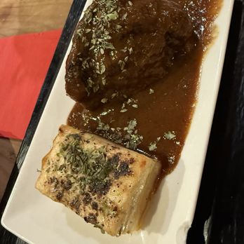 Lamiak - Braised beef cheek - Wine Bars Near Me - Madrid, M