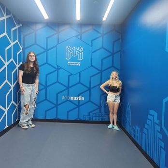 Museum of Illusions - Austin - Museums Near Me - Austin, Texas Museum of Illusions - Austin - Museums Near Me - Austin, Texas