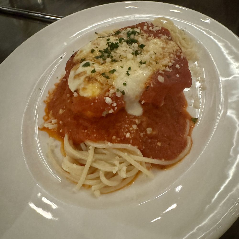 bar Vetti - Chicken Parmesan - Italian Near Me - Louisville, Kentucky bar Vetti - Chicken Parmesan - Italian Near Me - Louisville, Kentucky