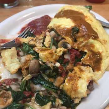 Gravy - BYO omelette with house salsa and ketchup - American Near Me - Portland, Oregon Gravy - BYO omelette with house salsa and ketchup - American Near Me - Portland, Oregon