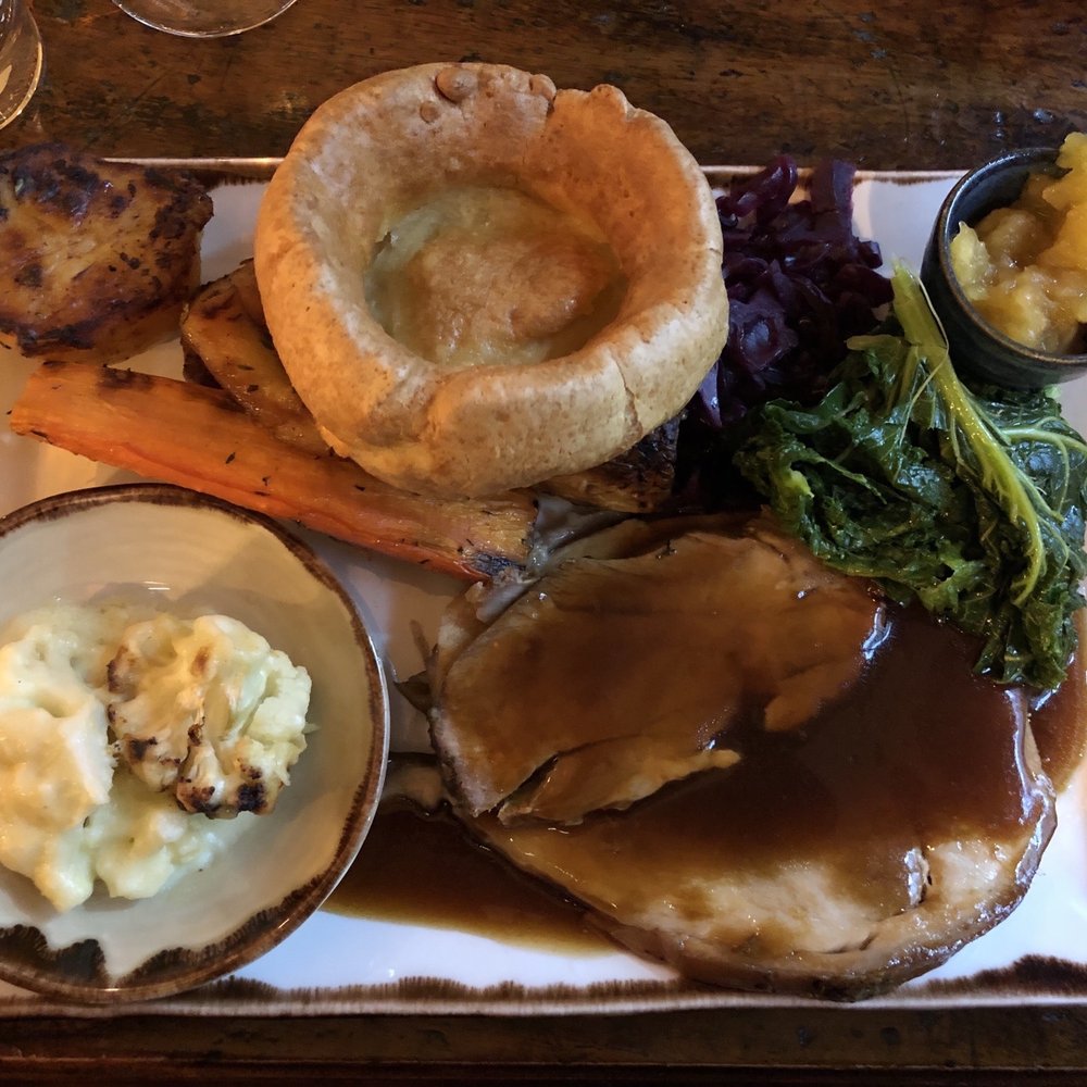 The Jugged Hare - Sunday roast - leg of pork - Pubs Near Me - London, XGL The Jugged Hare - Sunday roast - leg of pork - Pubs Near Me - London, XGL