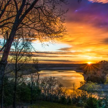Sierra Ozark - Sunrise on Bull Shoals Lake - Real Estate Agents Near Me - Theodosia, Missouri Sierra Ozark - Sunrise on Bull Shoals Lake - Real Estate Agents Near Me - Theodosia, Missouri