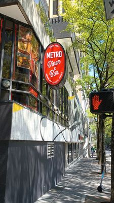 Metro Diner and Bar by null