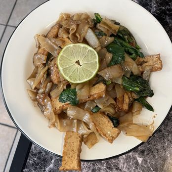 My Thai Vegan Cafe - Pad see ew with tofu - Thai Near Me - Boston, Massachusetts