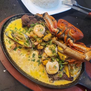La Hueca EPA - Seafood Near Me - Corona, New York