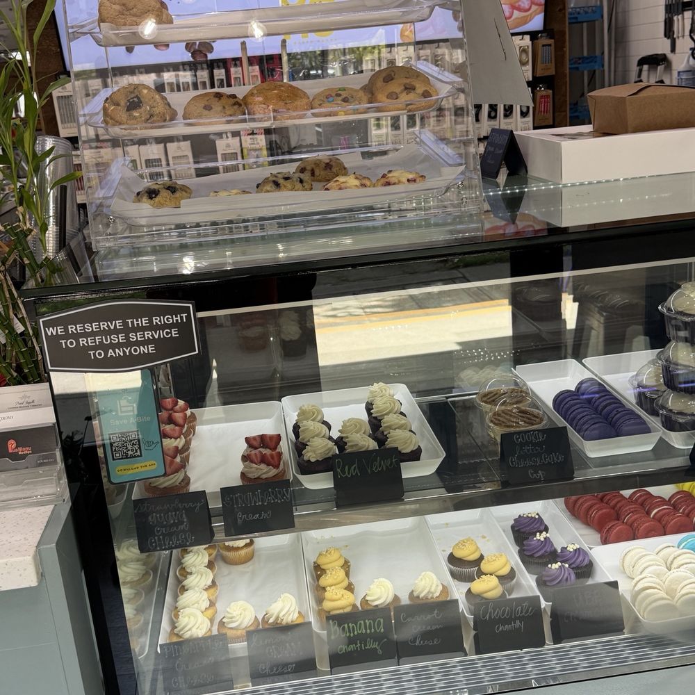 Oahu Bakes & Brew - Custom Cakes Near Me - Kapolei, Hawaii Oahu Bakes & Brew - Custom Cakes Near Me - Kapolei, Hawaii