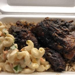 Jerk Chicken with Macaroni Salad Jerk Chicken with Macaroni Salad