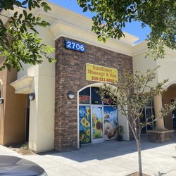 Sunflower Massage & Spa - Beware not a massage place but a $hore house .