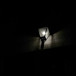 Rue Sainte-Hélène  / Éclairé au Gaz - Mock gas lamp