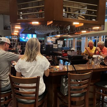Lazy Days Restaurant - Bar area - Seafood Near Me - Islamorada, Florida