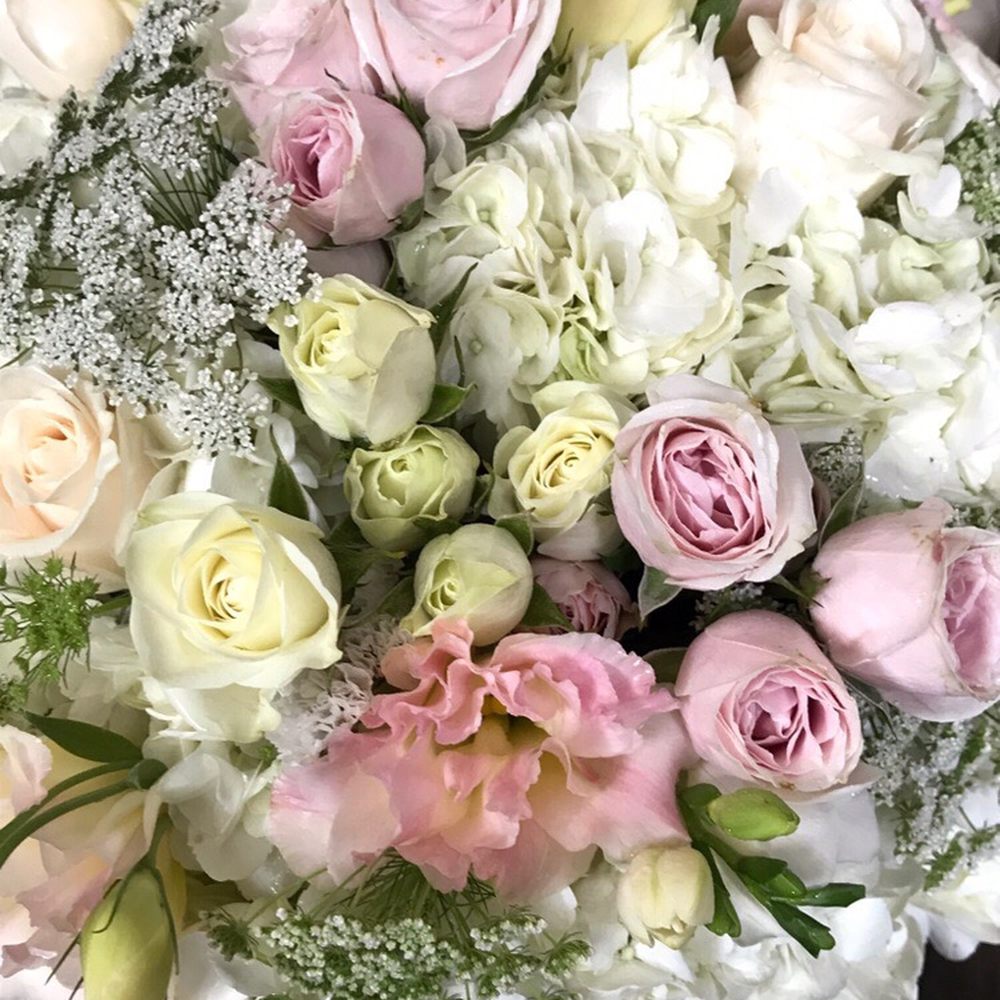 Carola's Floral Designs - The colors are absolutely stunning! - Florists Near Me - Calabasas, California Carola's Floral Designs - The colors are absolutely stunning! - Florists Near Me - Calabasas, California