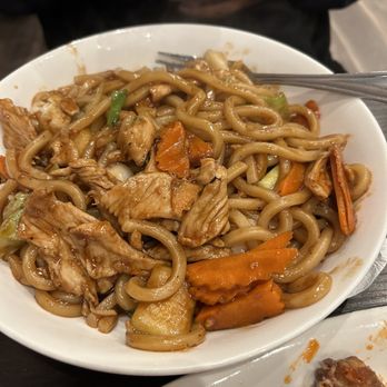 Asiatique Eatery - Chow Mein - Asian Fusion Near Me - Ventura, California Asiatique Eatery - Chow Mein - Asian Fusion Near Me - Ventura, California