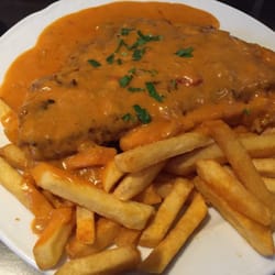 Akropolis - Bifteki spezial. Only for Meatlovers