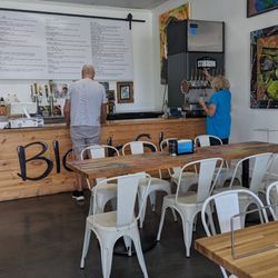 Twisted Sheep Pizza and Brew - Inside