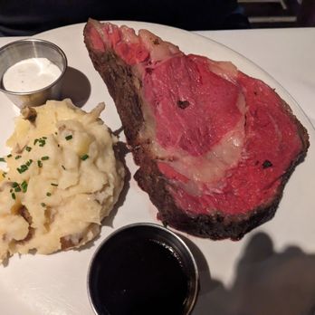 Chart House - Fantastic herb crusted prime rib. Phenomenal flavor through the meat - Seafood Near Me - Monterey, California Chart House - Fantastic herb crusted prime rib. Phenomenal flavor through the meat - Seafood Near Me - Monterey, California