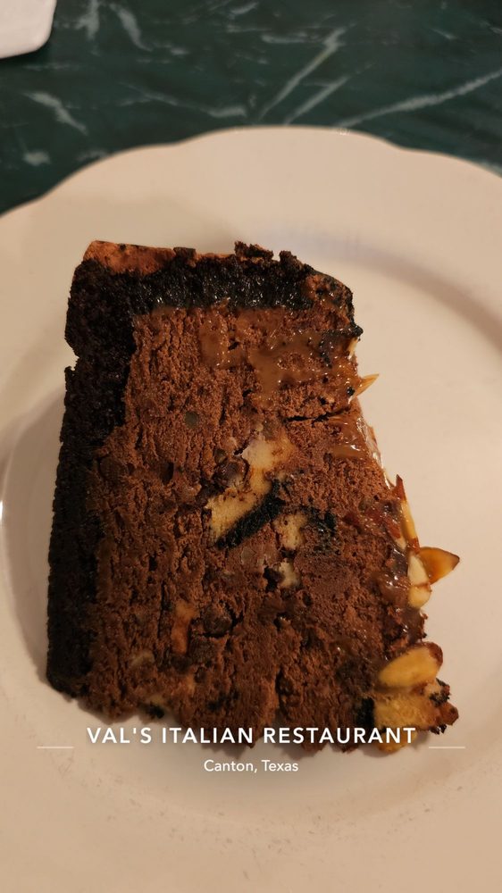 Val’s Italian Restaurant & Pizza