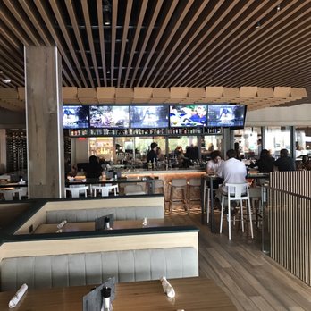 Moxies - Cocktail Bars Near Me - Houston, Texas Moxies - Cocktail Bars Near Me - Houston, Texas