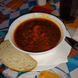 Deutsche Ecke - Goulash Soup with bread
