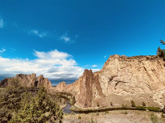 Smith Rock State Park by null