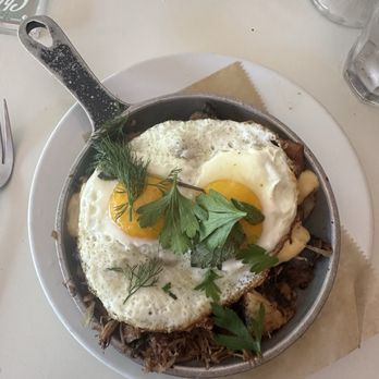 Chug's Diner - Lechon Hash - Cuban Near Me - Miami, Florida