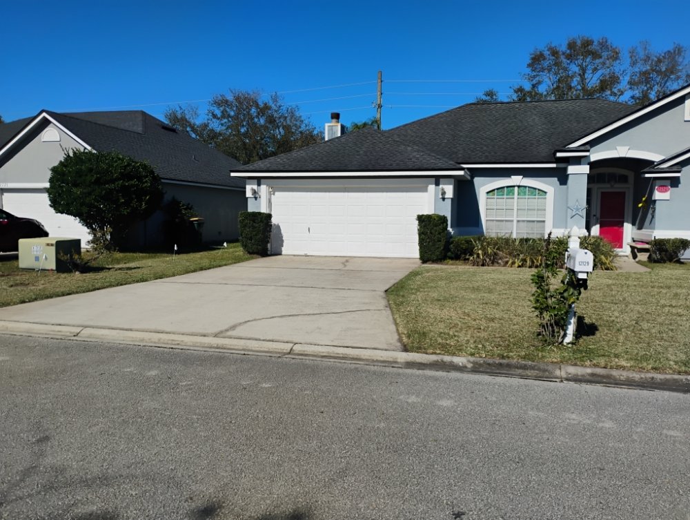 The Handy Guru Lawn Care Service - veterans service organization in Jacksonville, FL