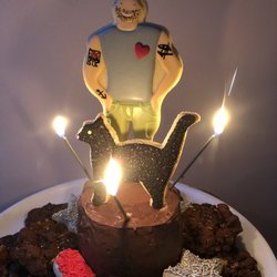 Sweet Dani B - Cat Lover's Mini Cake with custom portrait cookies