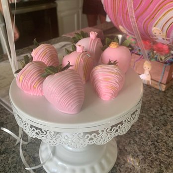 PebsPops - Dipped Strawberries - Desserts Near Me