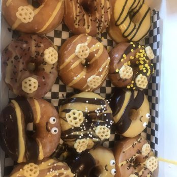 Mac Daddy Donuts - Custom bridal shower donuts, so cute! - Donuts Near Me - McMinnville, Oregon Mac Daddy Donuts - Custom bridal shower donuts, so cute! - Donuts Near Me - McMinnville, Oregon