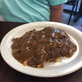 My Nanny's Restaurant - Open faced roast beef sandwich with gravy - April 2022 - American Near Me - Spring Hill, Florida