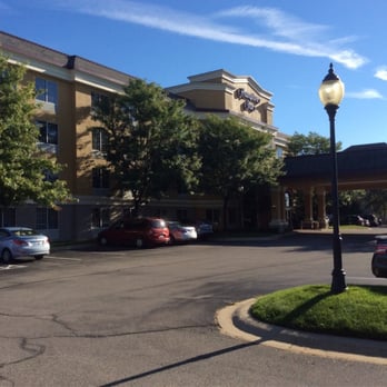 Hampton Inn Holland - Front - Hotels Near Me - Holland, Michigan