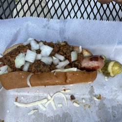 The Thirsty Pig - Chili Dog