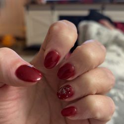 E & R Nails