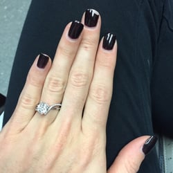 Bath Nail Salon - Chipped after a day or two