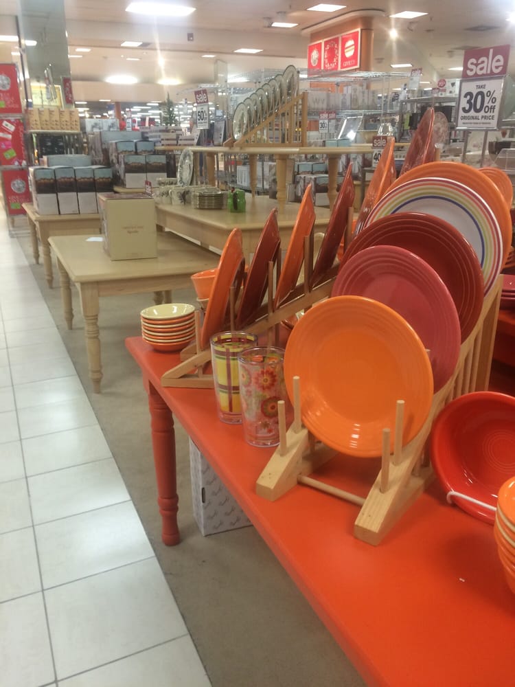 BELK DEPARTMENT STORE Updated September 2024 110 Crossroads Mall