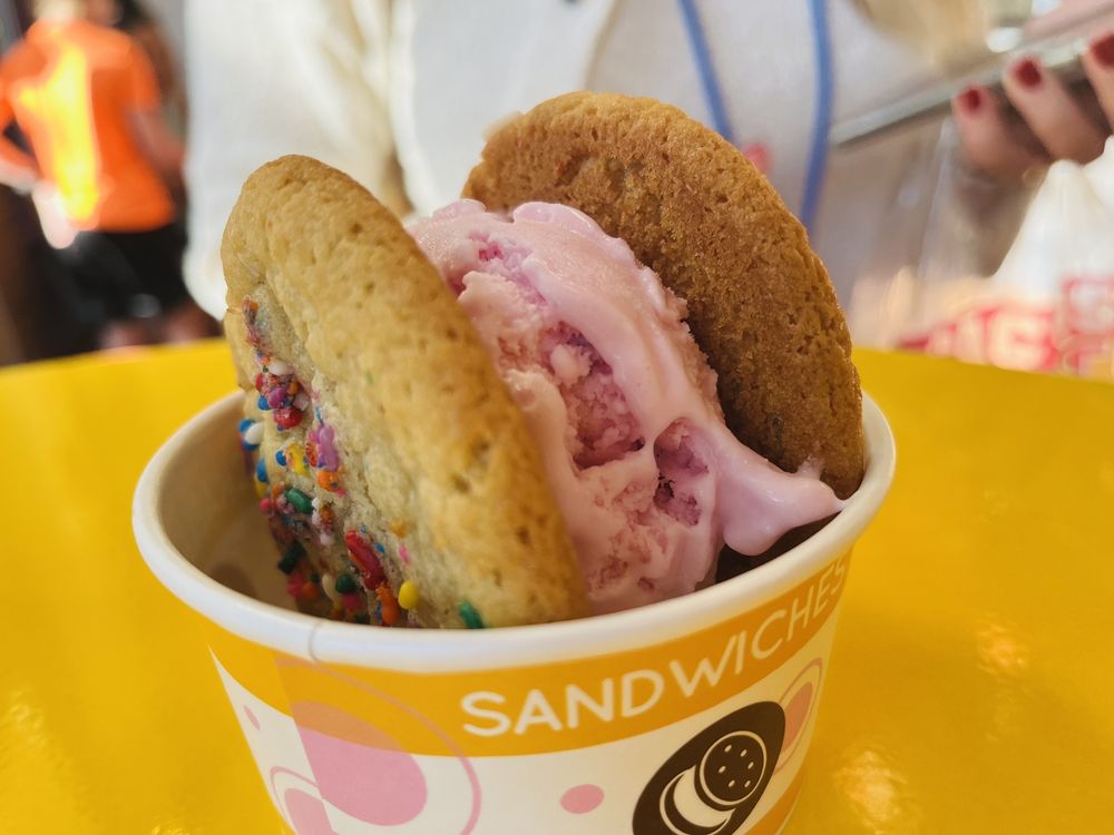 SLICKABLES Updated October 2024 382 Photos & 401 Reviews 699 S