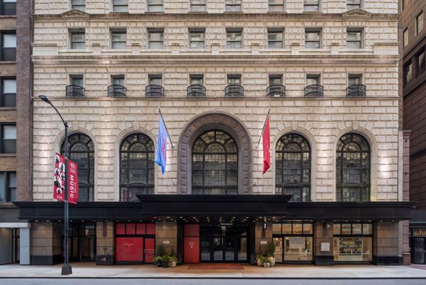 THE MIDLAND HOTEL, Chicago, a Tribute Portfolio Hotel by null