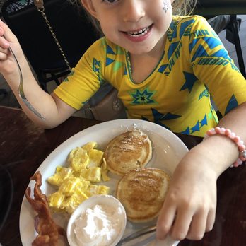 Shelly's Cafe - Breakfast & Brunch Near Me - Tampa, Florida