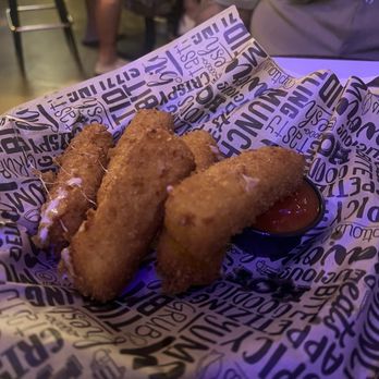 Murray's Saloon & Eatery - No flavor - Karaoke Near Me - Big Bear Lake, California