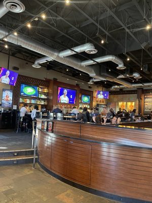 BJ's Restaurant & Brewhouse by null