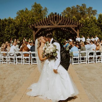 By Design Florals - Floral Designers Near Me