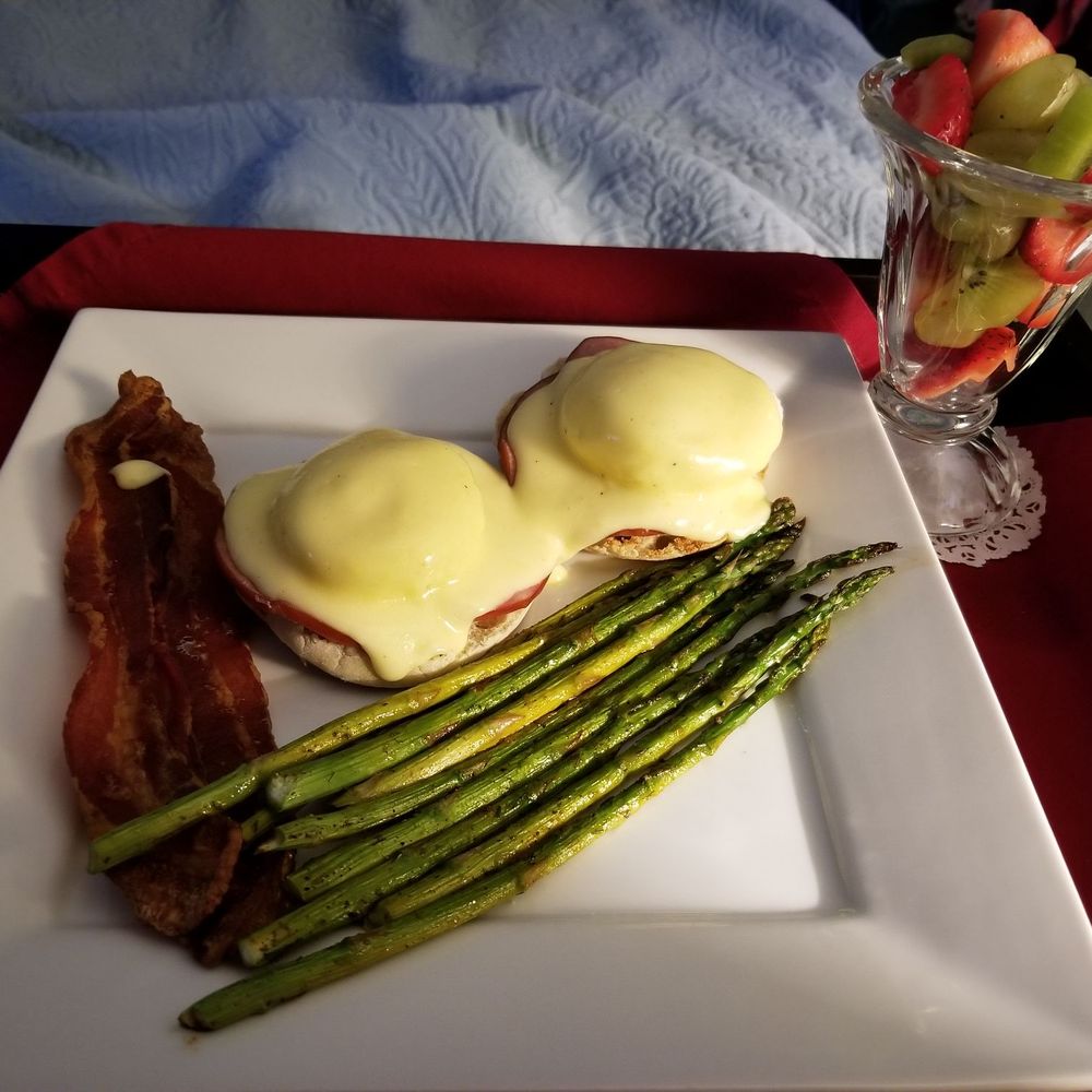 Eggs Benedict in bed. Enough said!