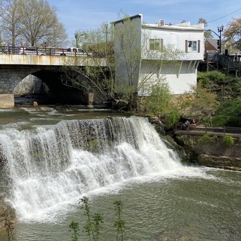 17 River Grille - American Near Me - Chagrin Falls, Ohio