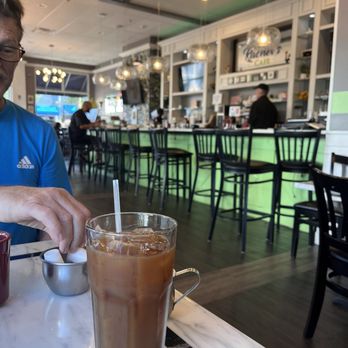 Rachel's cafe - Breakfast & Brunch Near Me - Wakefield, Rhode Island