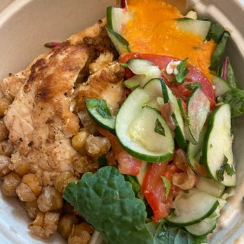 Toma Mojo Grill - Banza salad - Chicken Shop Near Me - Richfield, Minnesota Toma Mojo Grill - Banza salad - Chicken Shop Near Me - Richfield, Minnesota