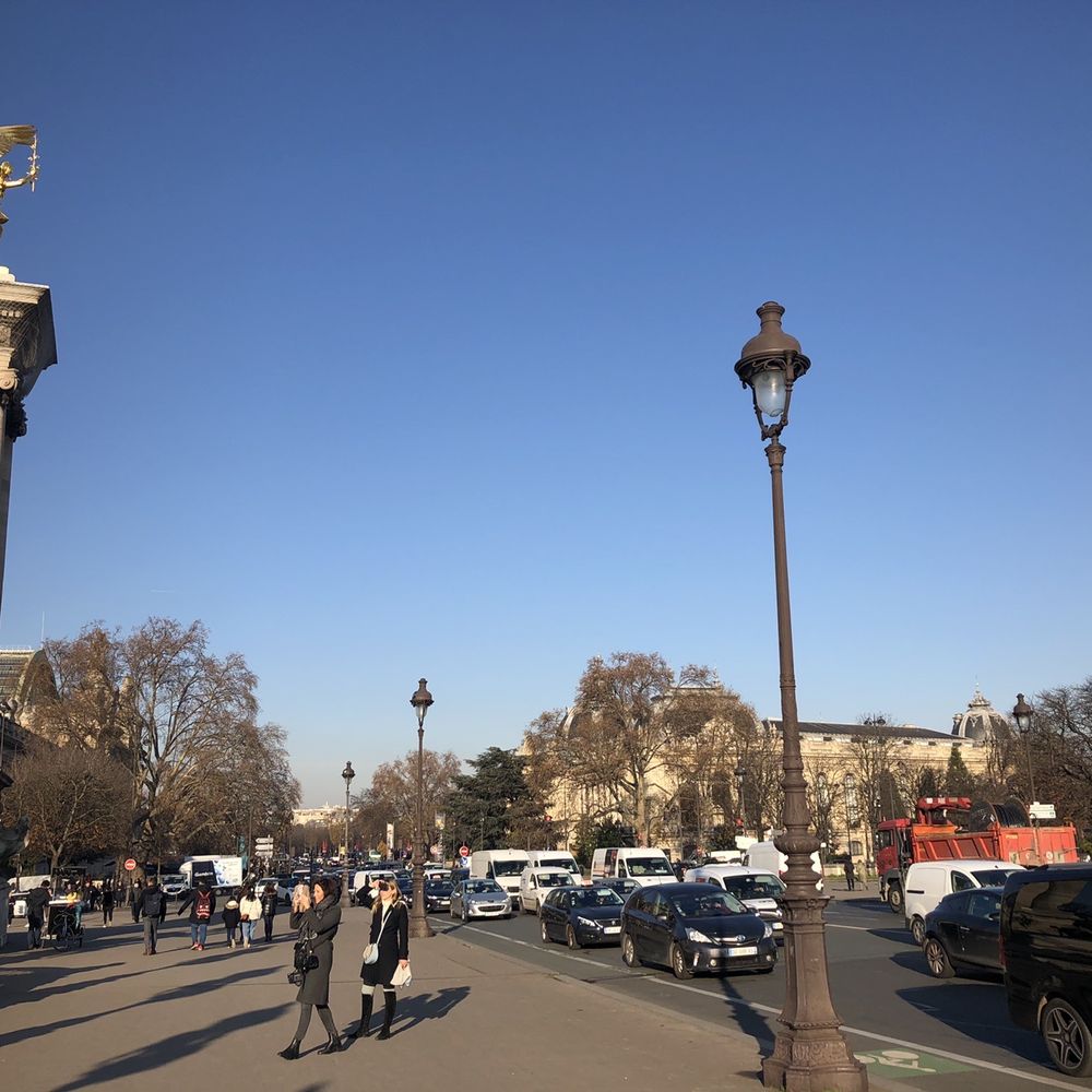 Pont Alexandre III - Columns - Landmarks & Historical Buildings Near Me - Paris, 75 Pont Alexandre III - Columns - Landmarks & Historical Buildings Near Me - Paris, 75
